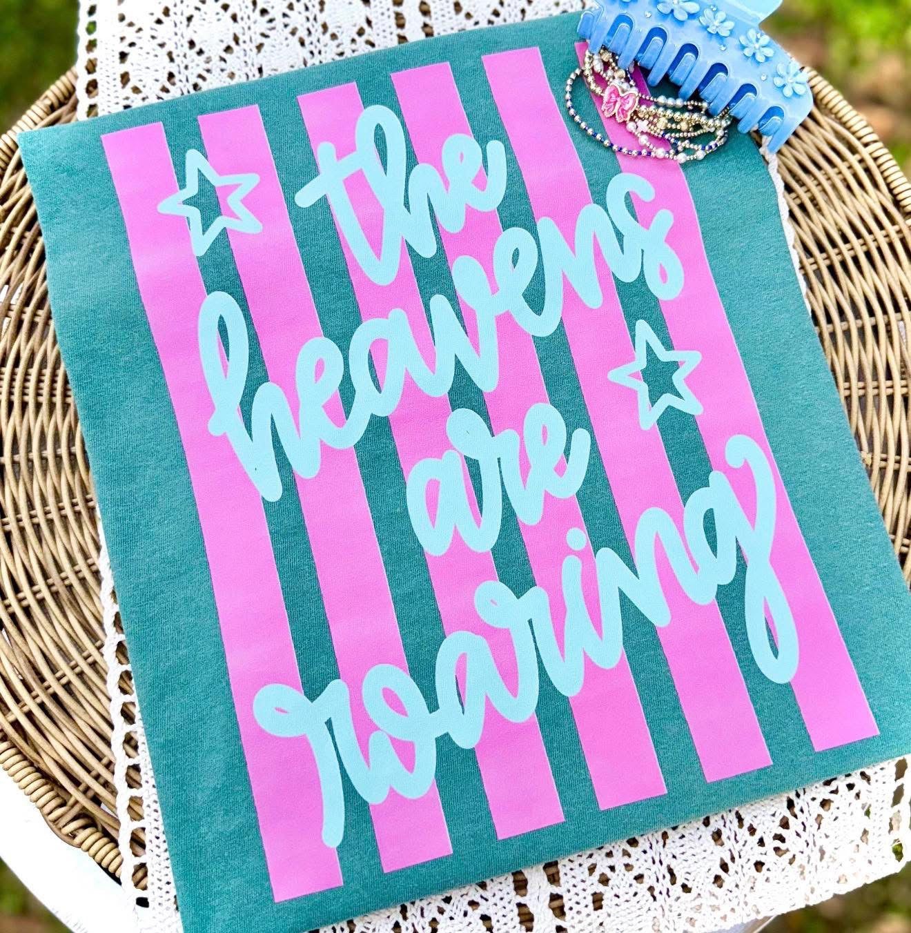 The Heavens are Roaringđź’™-T-SHIRT - (COMFORT COLOR/BELLA)
