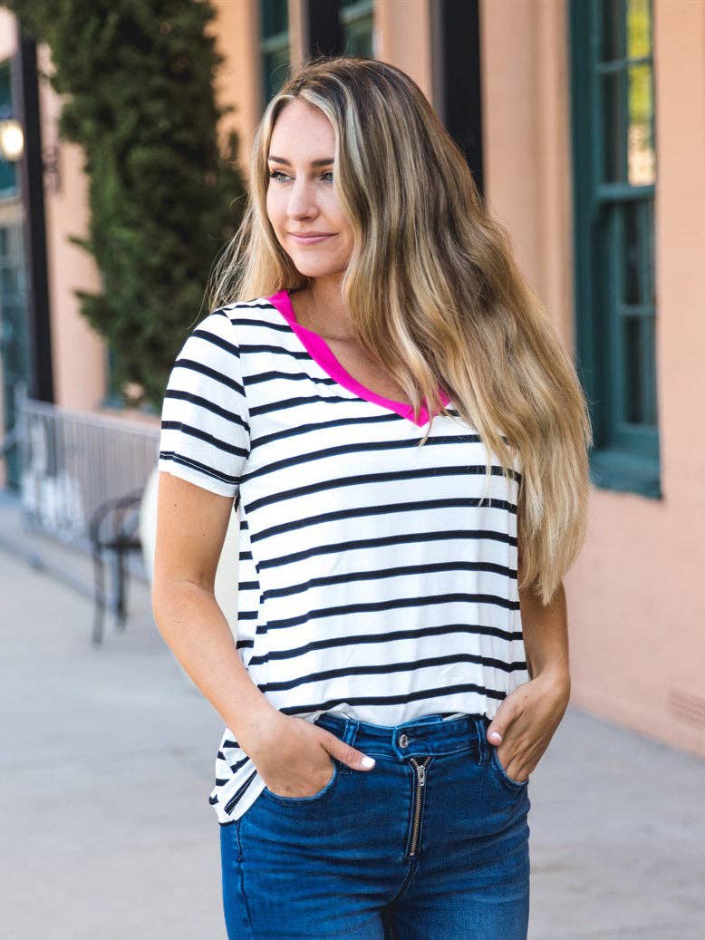 Contrast V-neck Patterned Reese Top 989809