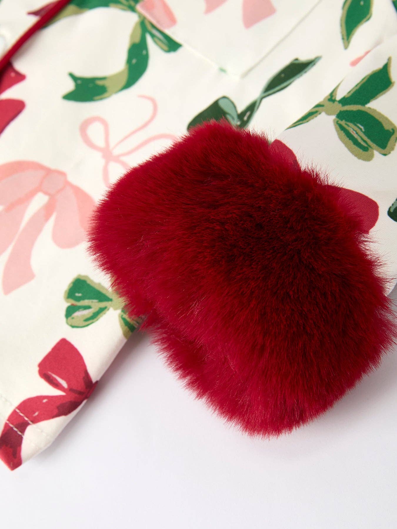 Holiday Bow Print Christmas Pajama Set – Girls Cozy Red Trim Sleepwear 103025AS