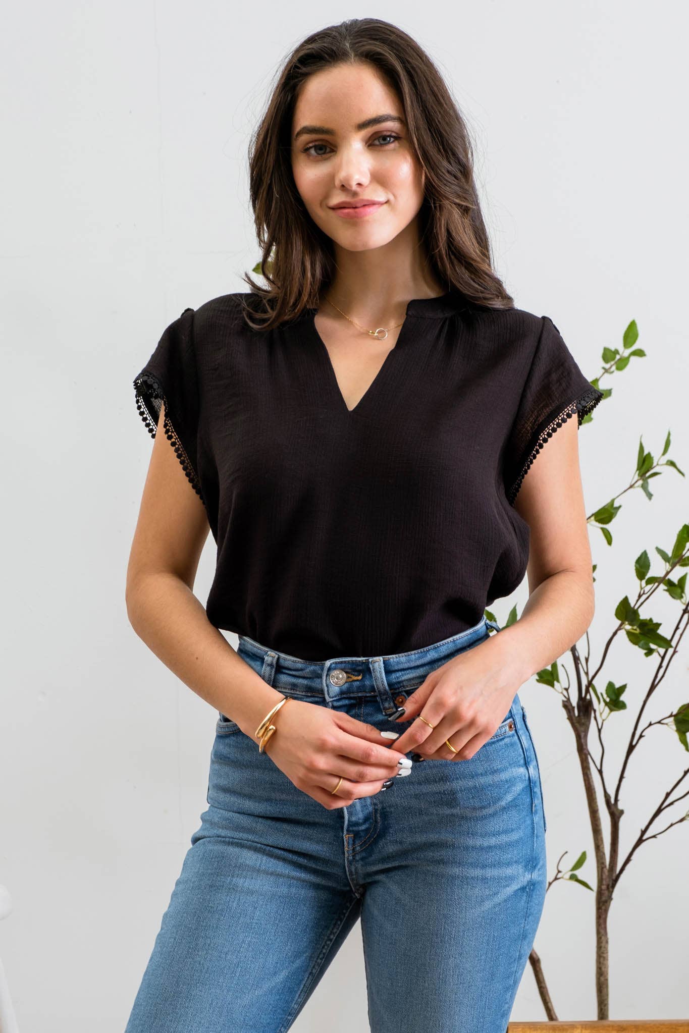 PETAL SLEEVE WOVEN TOP TB8353
