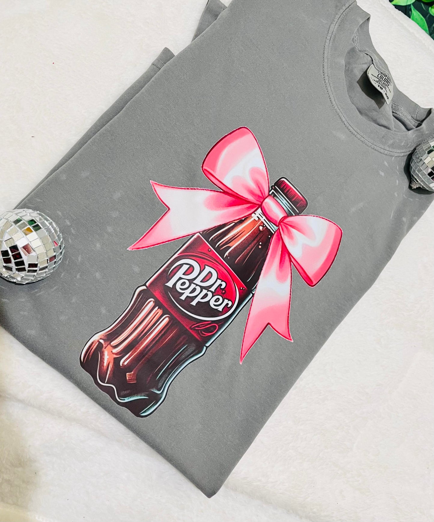 Dr. Pepper and Bows T-SHIRT