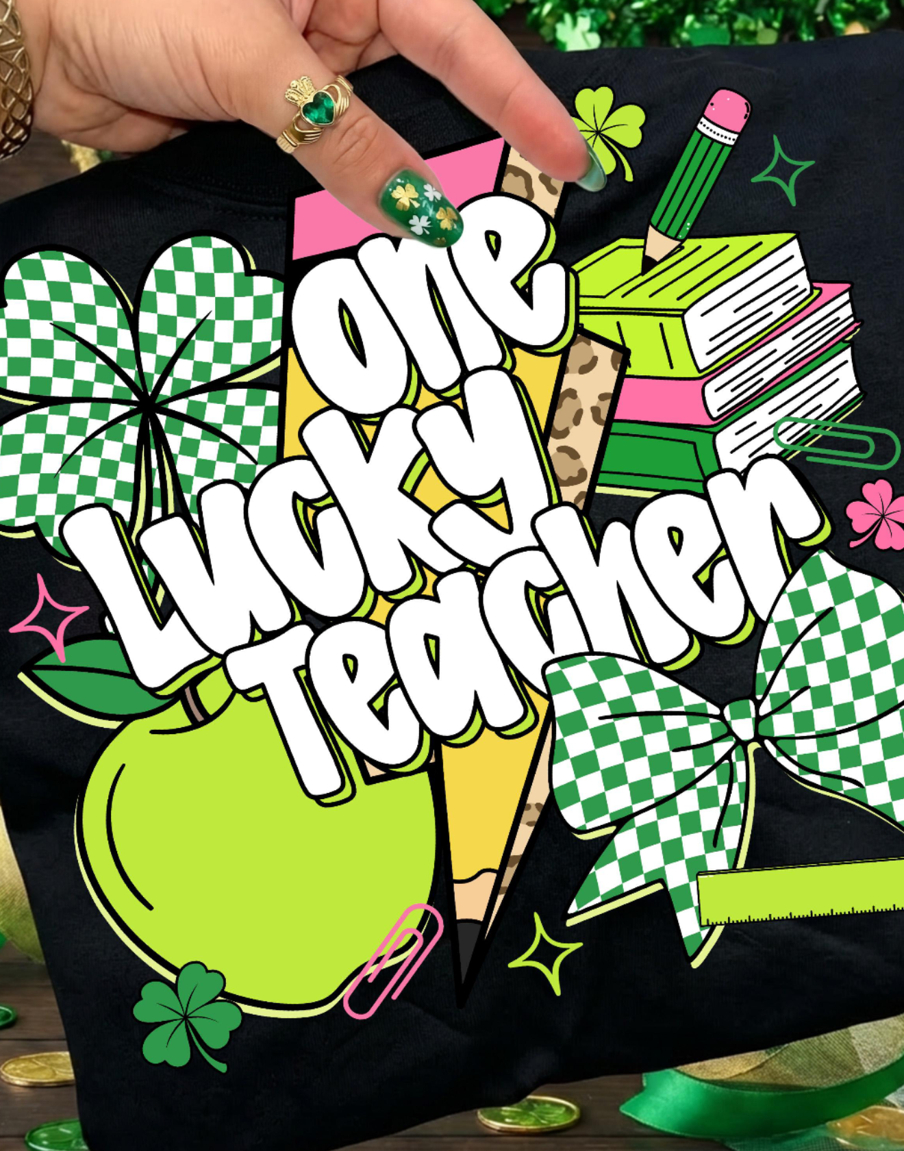 One Lucky Teacher - TSHIRT- (GILDAN/LAT)