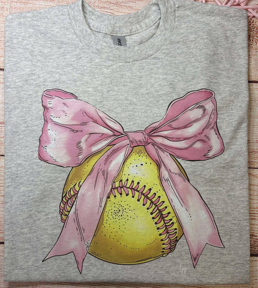Vintage softball and pink bow - T SHIRT - (Comfort Color)