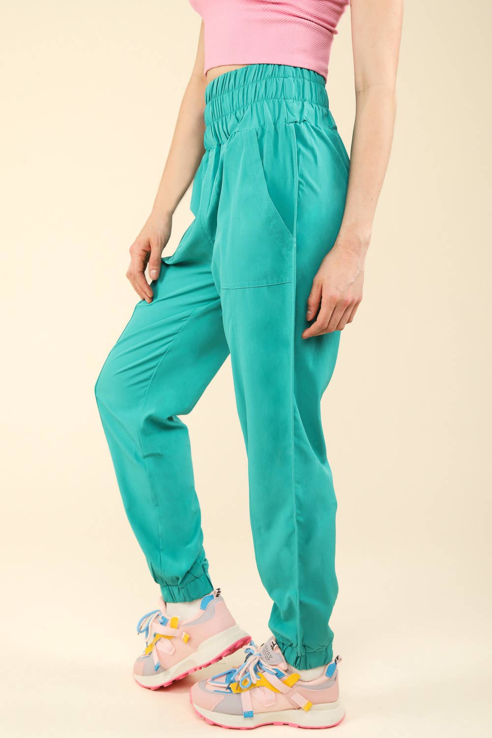 High Waisted Cargo Active Joggers w/ Pockets NP70063