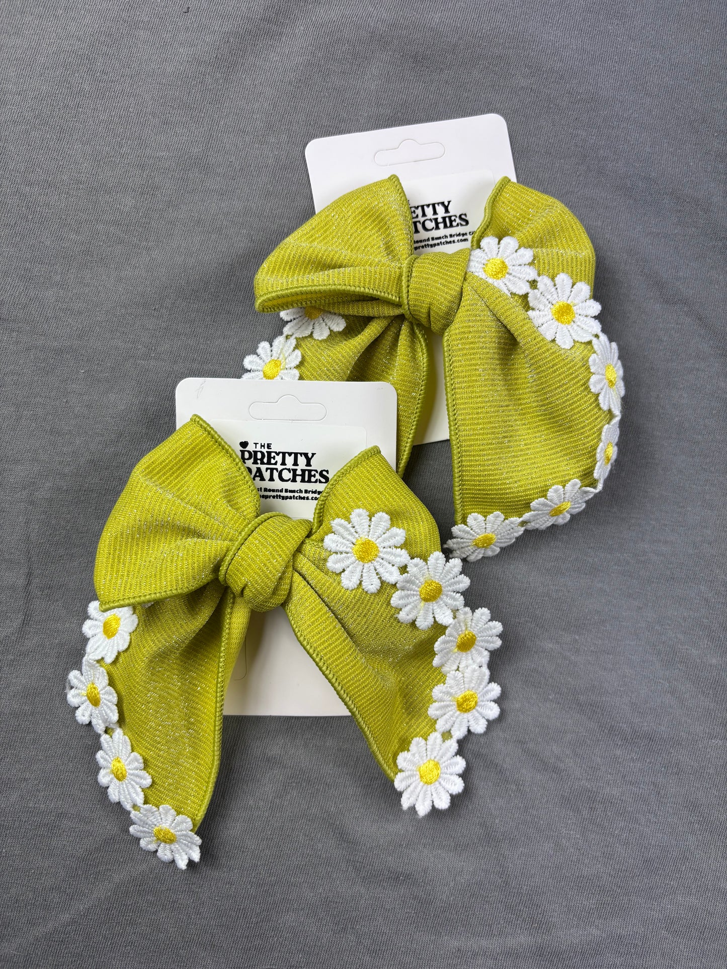 Girl's Daisy Bow GDB21