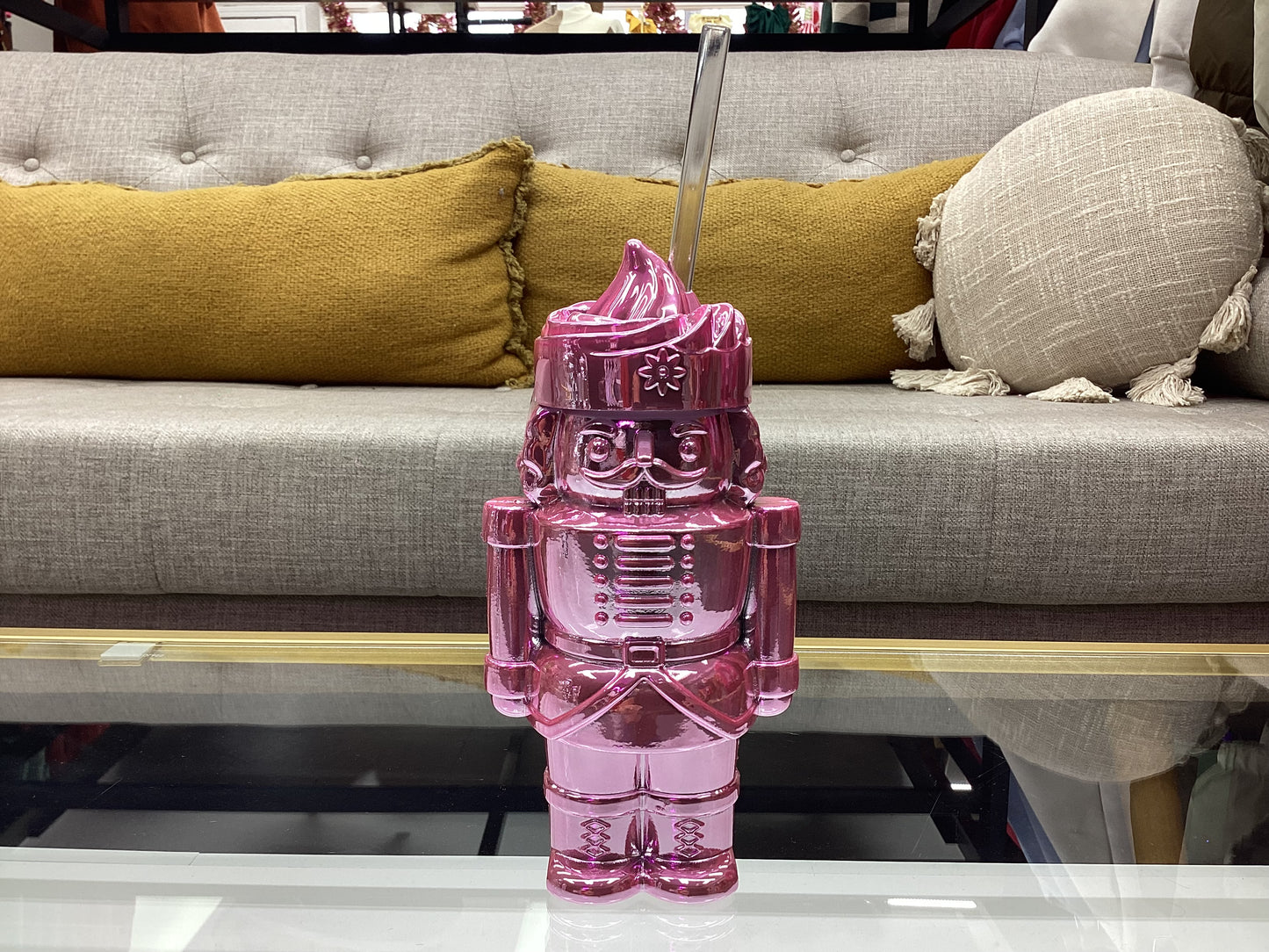Nutcracker metallic drinking cups with straw