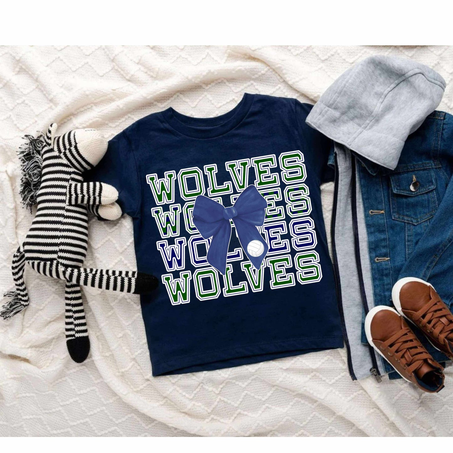 Wolves x4 with Volleyball Bow - T SHIRT - (Comfort Color)