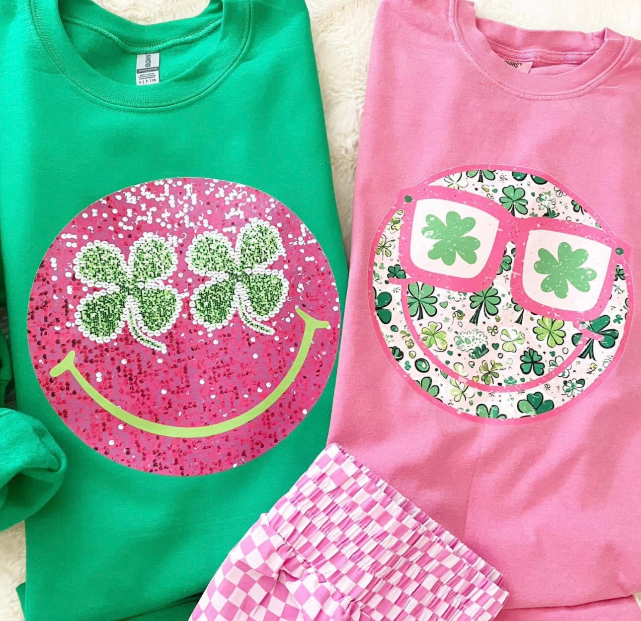 PINK SMILEY FACE Faux Glitter Shamrock Smiley - T SHIRT - (Gildan Brand only)