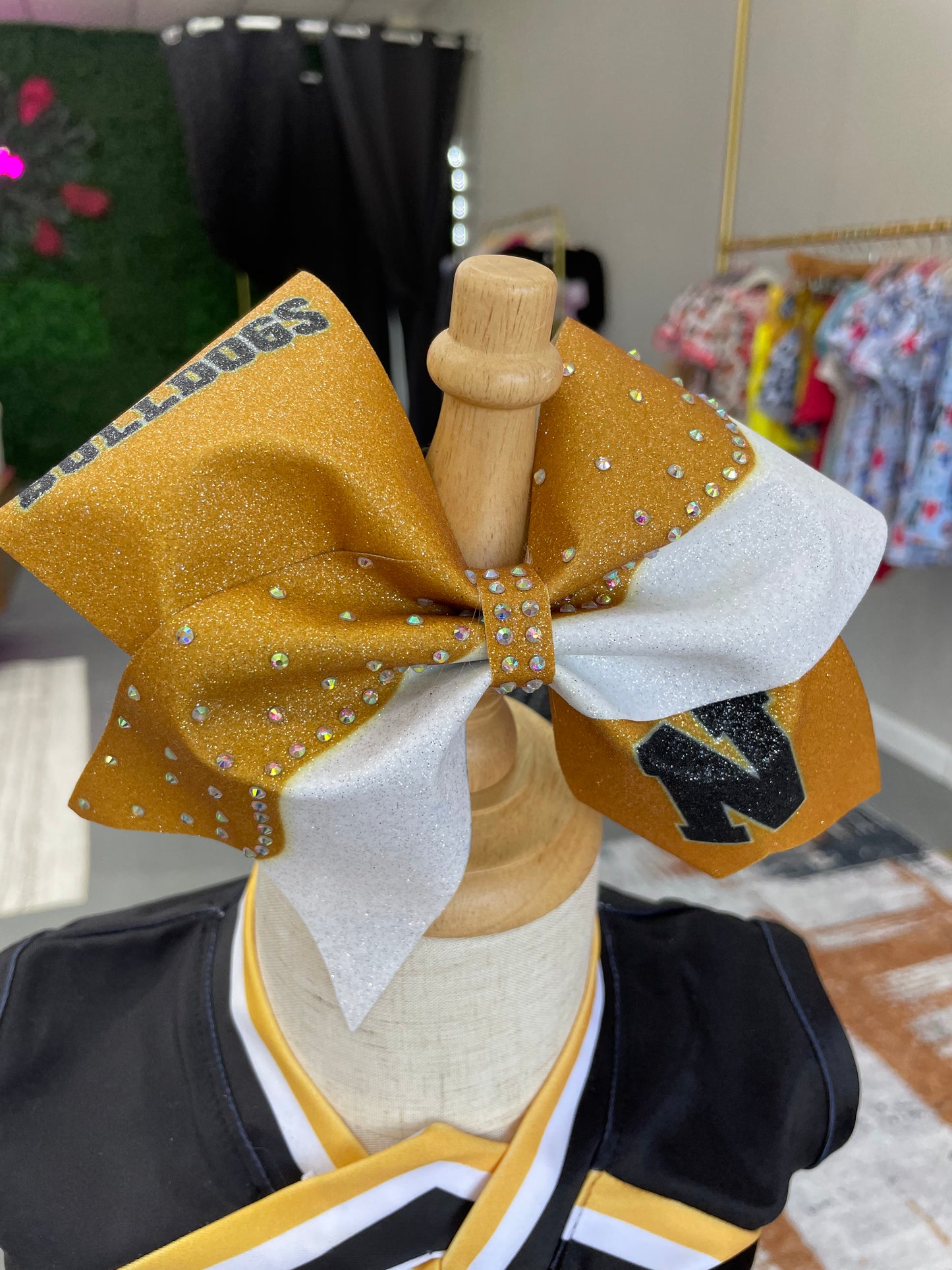 NEDERLAND BULLDOGS CHEER BOW N