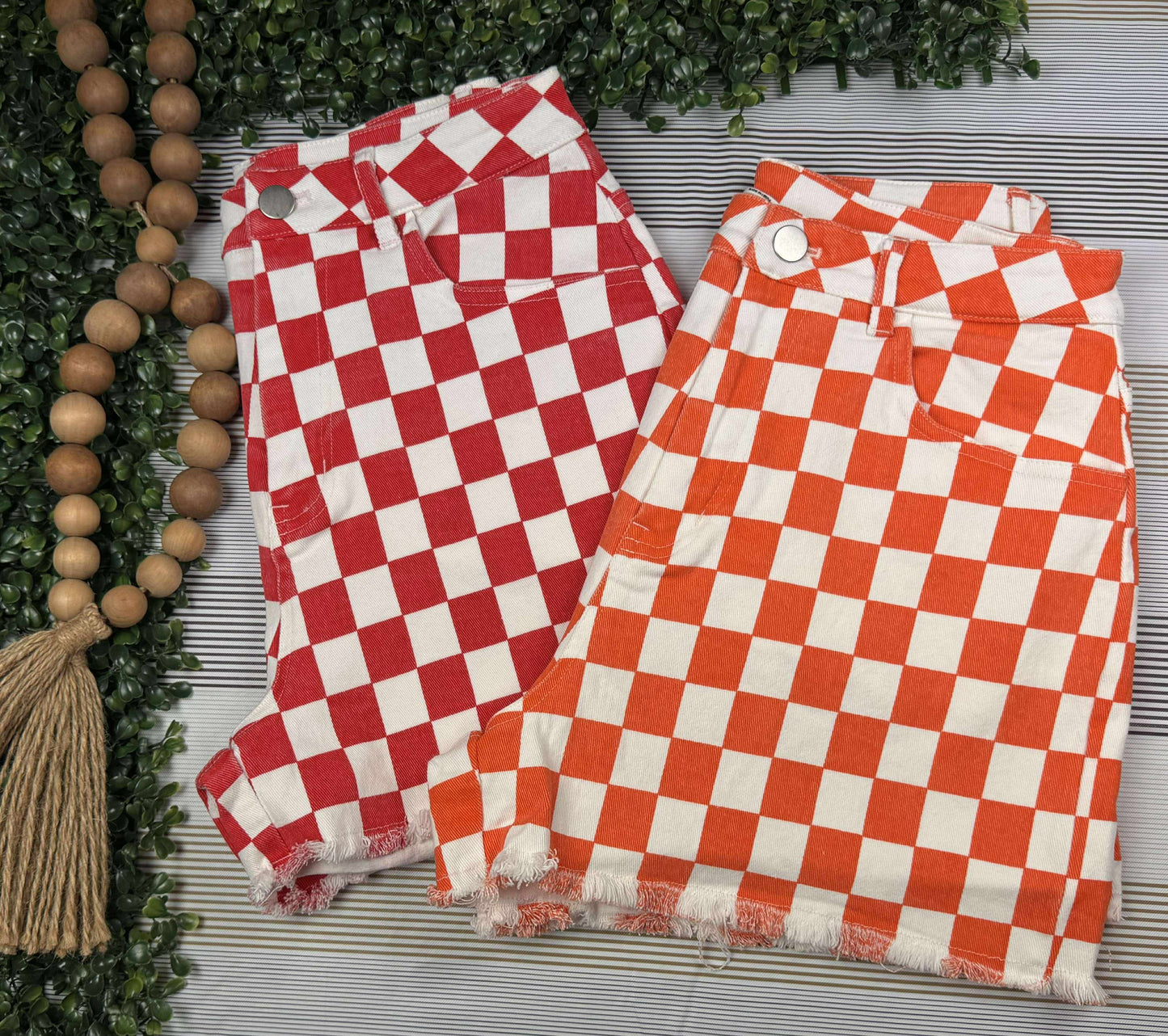 GAME DAY CHECKERED FRAYED HEM CAUSUAL SHORTS-GDCF23
