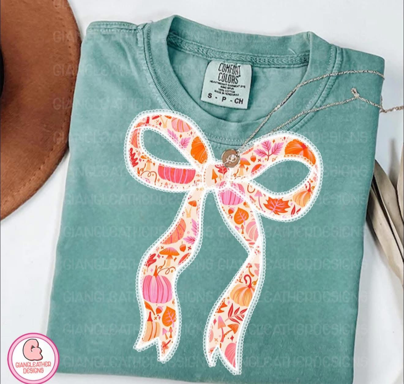 Pumpkin Bow - T SHIRT - (Jerzee/Gildan)
