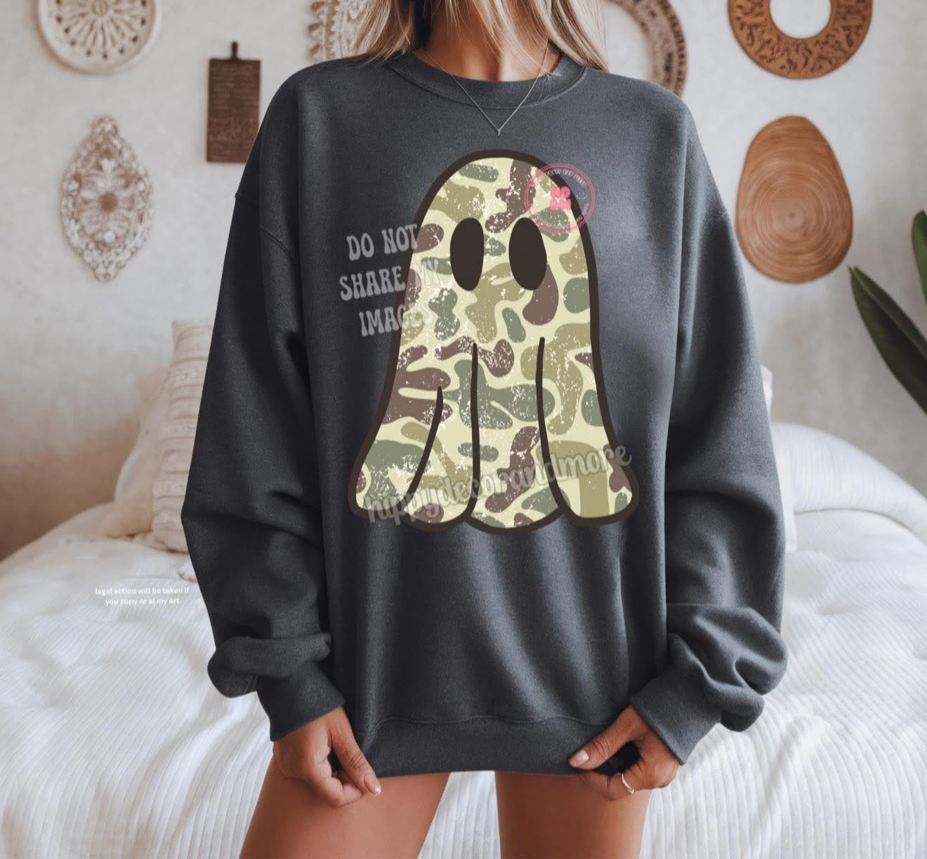 Camo Ghost - T SHIRT - (Jerzee/Gildan)