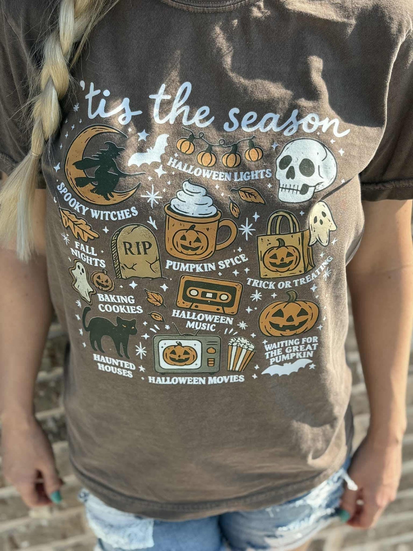 Tis the Season Halloween - T SHIRT - (Bella)