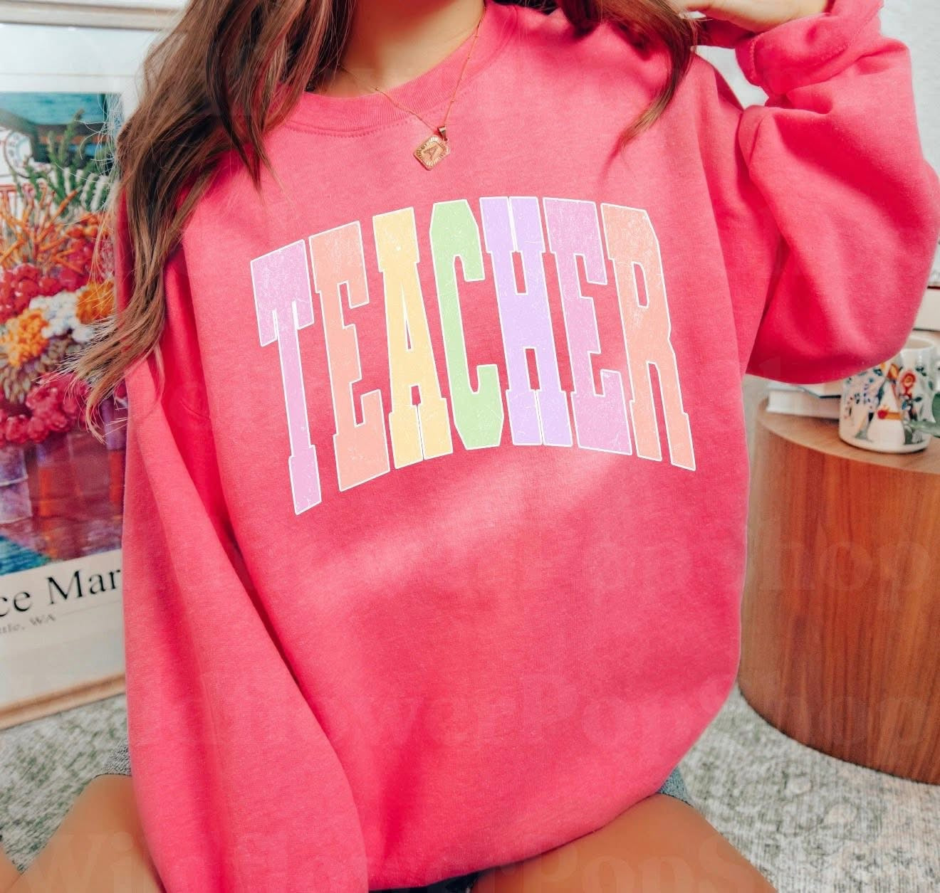 Distressed Colorful Teacher🩷-T-SHIRT - (GILDAN/JERZEE)