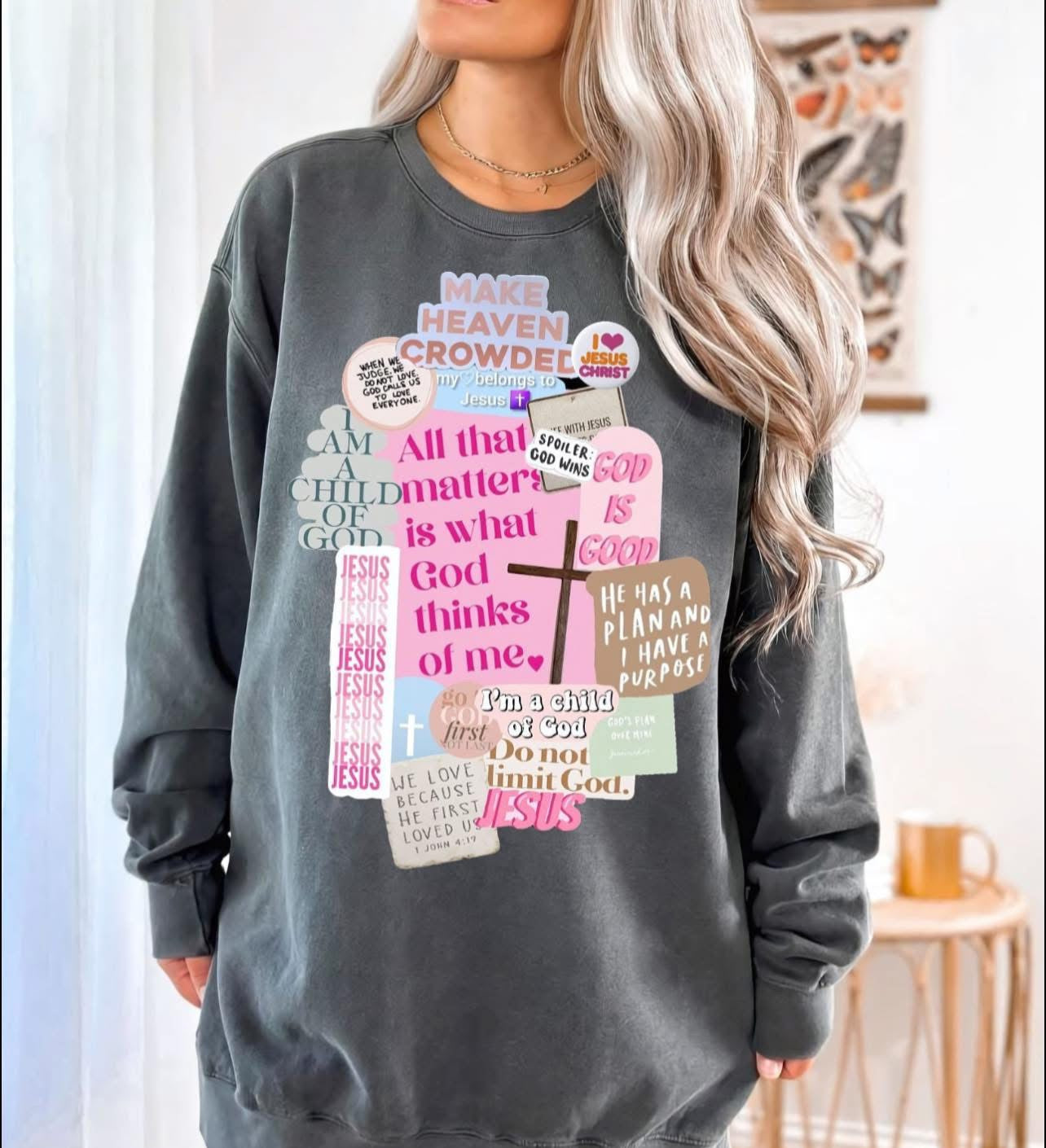 Holy Collage - T SHIRT - (Bella)