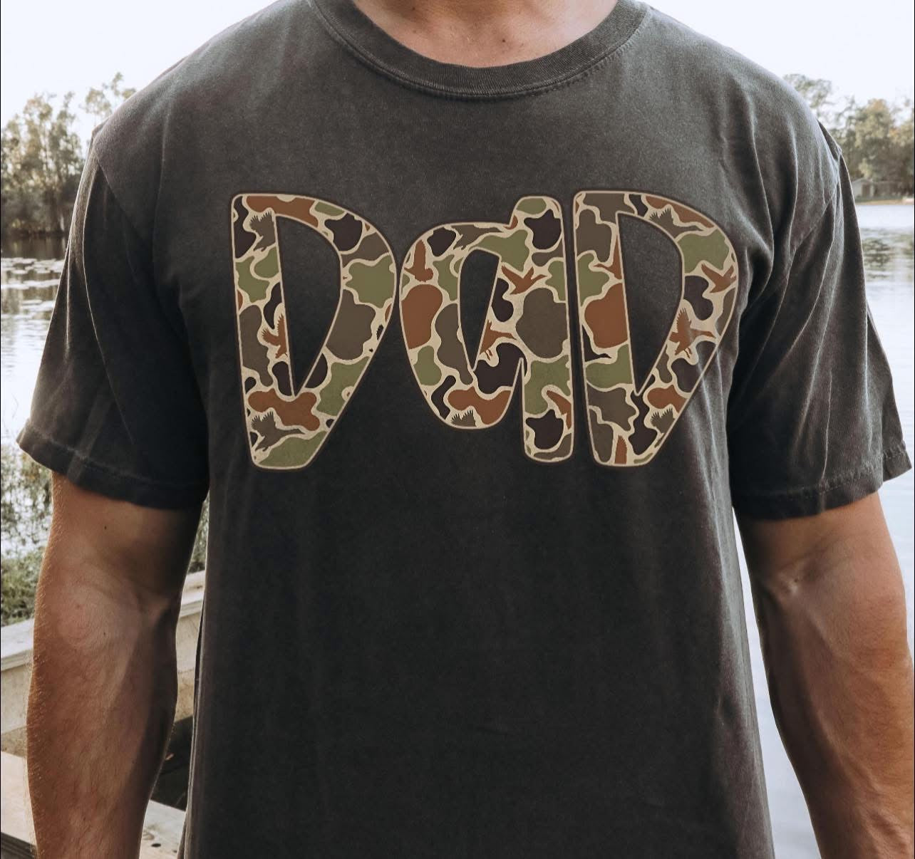 Camo Dad - T SHIRT - (Jerzee/Gildan)