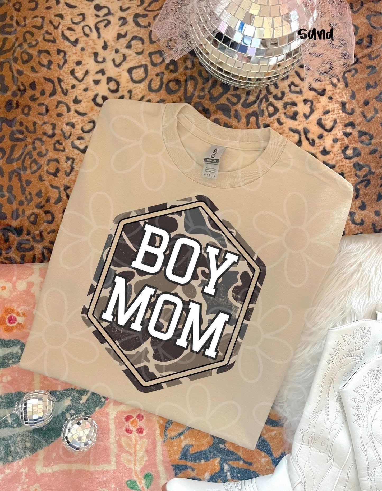 Boy Mom in Camo - T SHIRT - (Comfort Color)