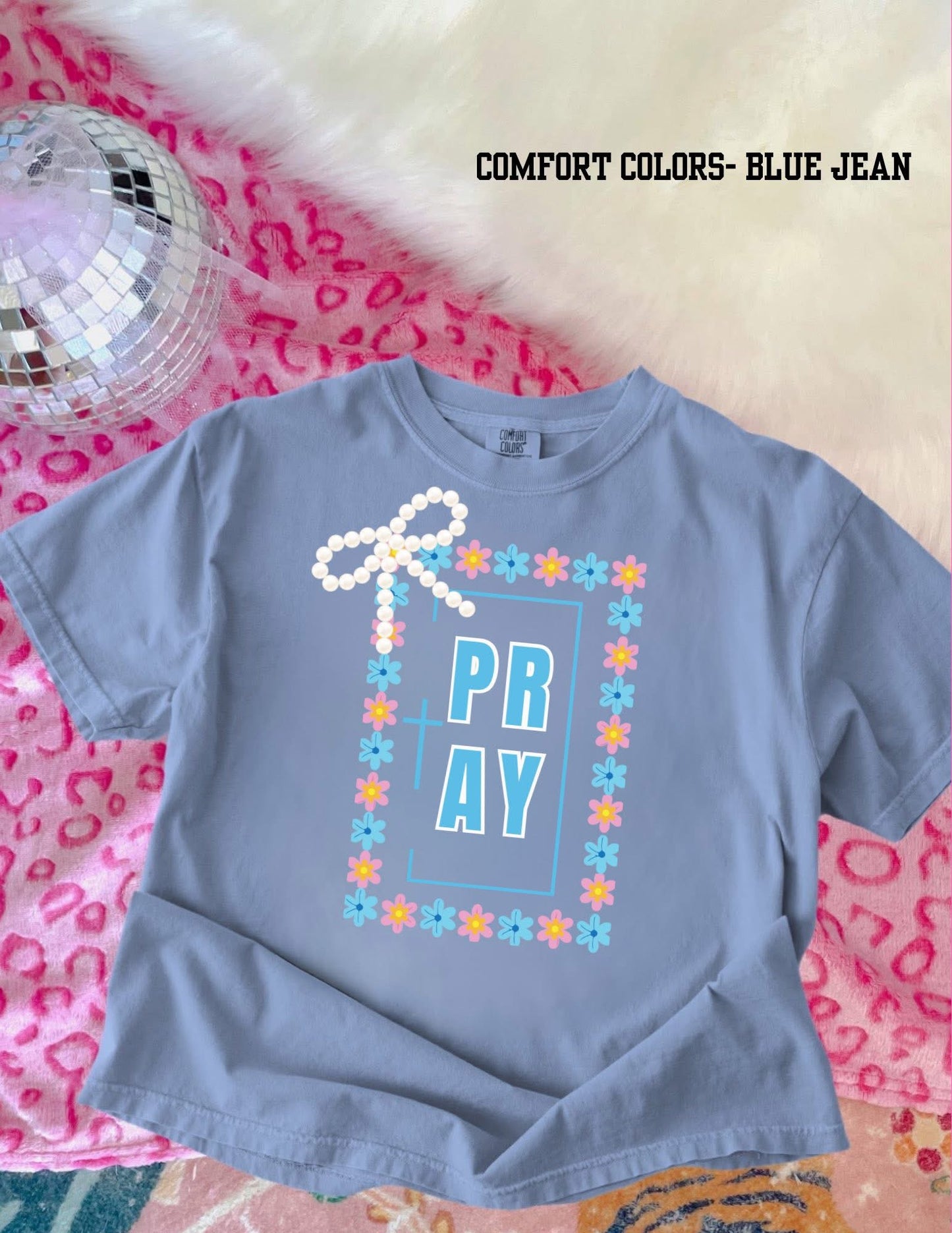 PRAY with Dainty Bow - T SHIRT - (Comfort Color)