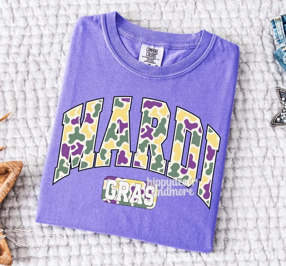 CAMO MARDI GRASπππ - TSHIRT- (COMFORT COLOR/BELLA)