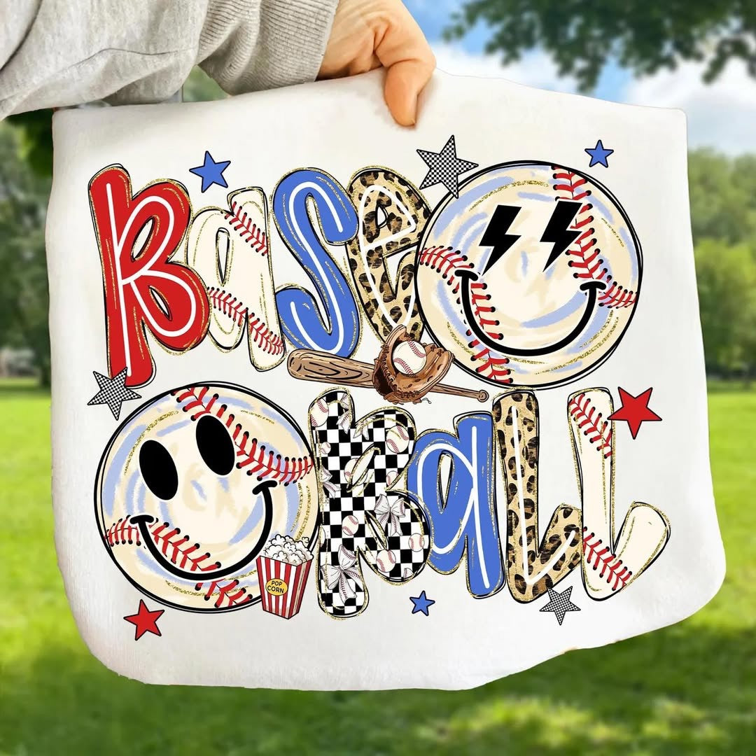 Smiley Baseball - TSHIRT- (GILDAN/LAT)