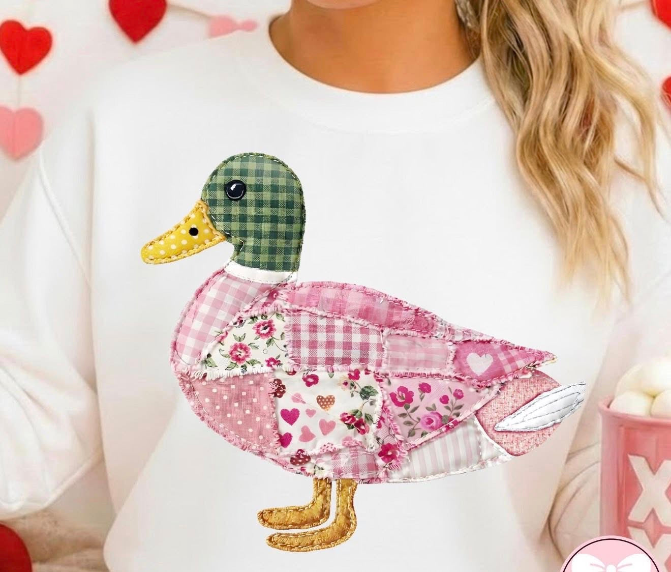 Patchwork Duck 🦆 - SWEATSHIRT (GILDAN/JERZEE)