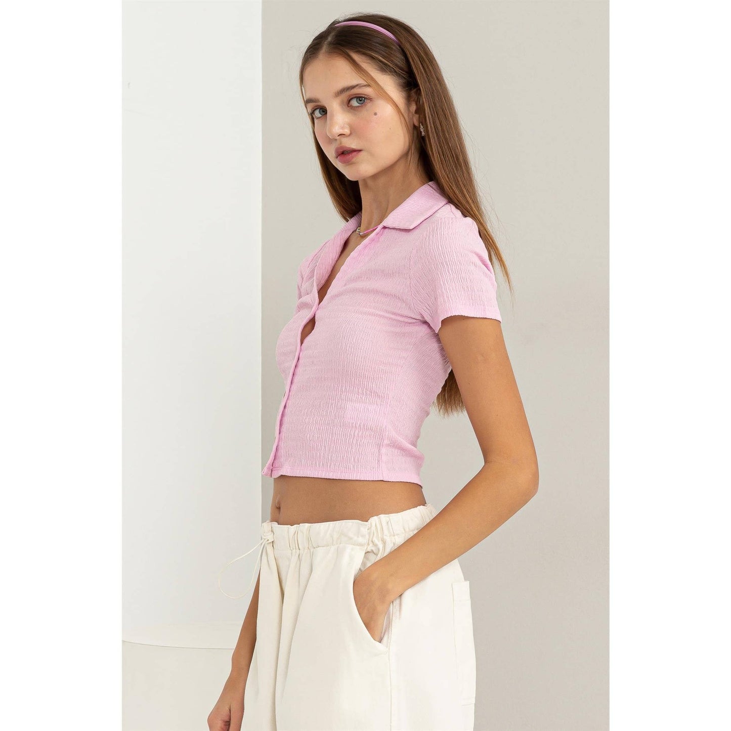 CRINKLE KNIT BUTTON FRONT TOP CKB