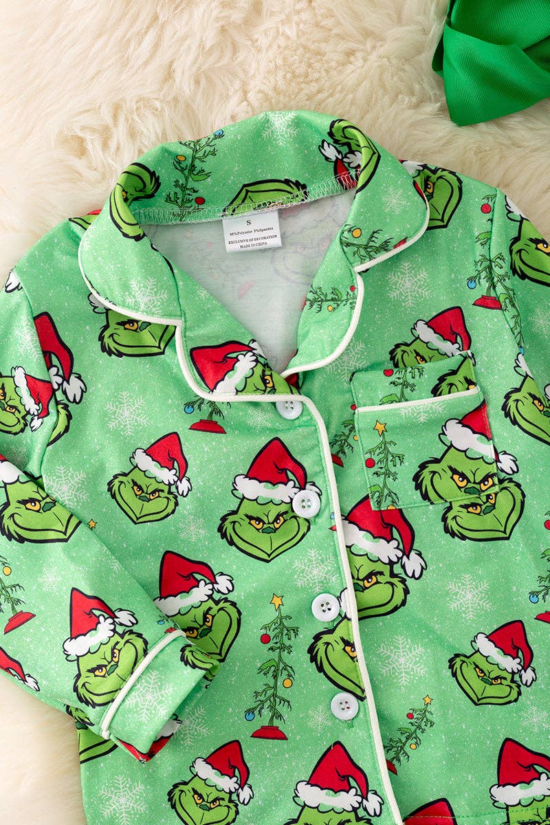 Grinch character pajama set. PJG40245