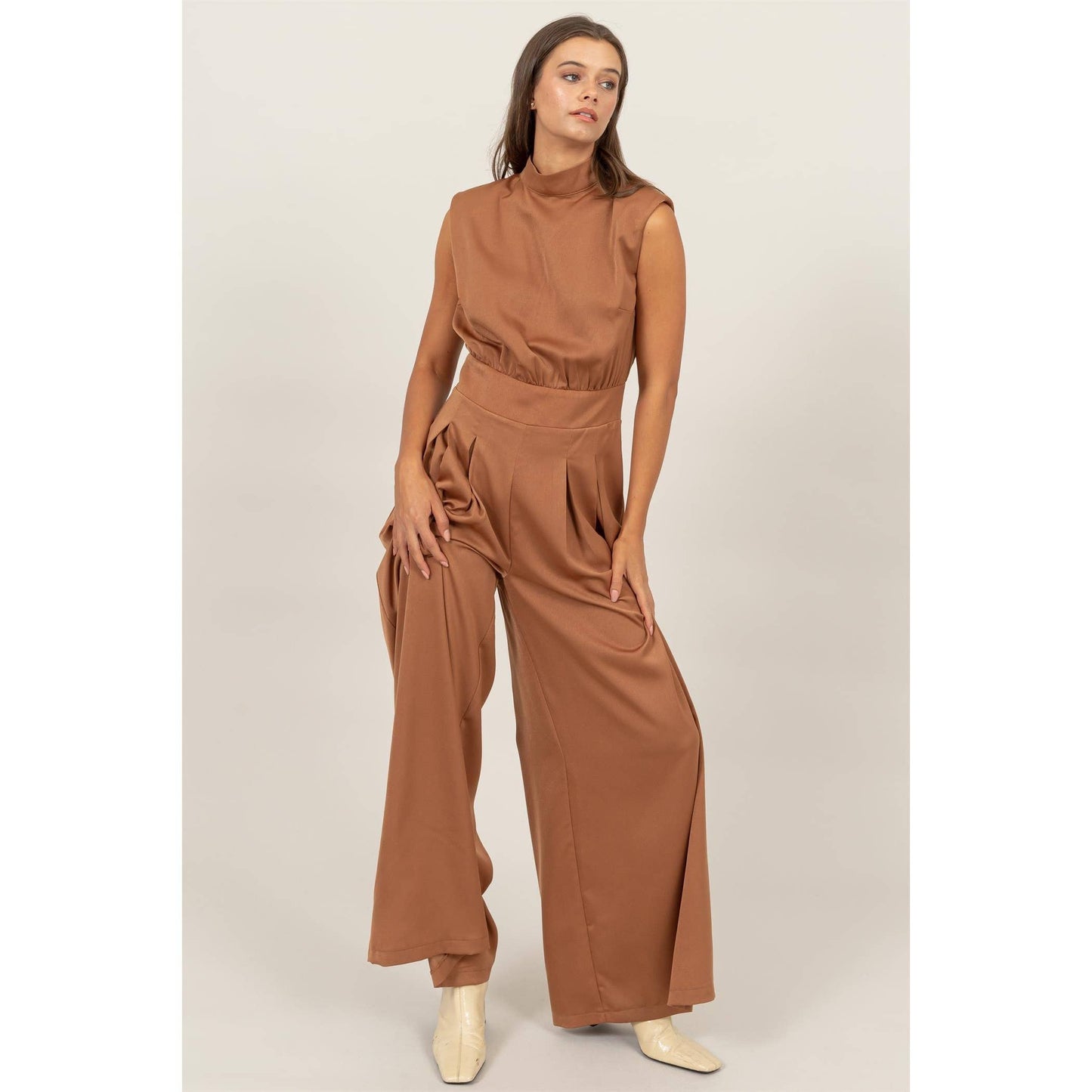 SLEEVELESS WIDE LEG SATIN JUMPSUIT HF24G072-