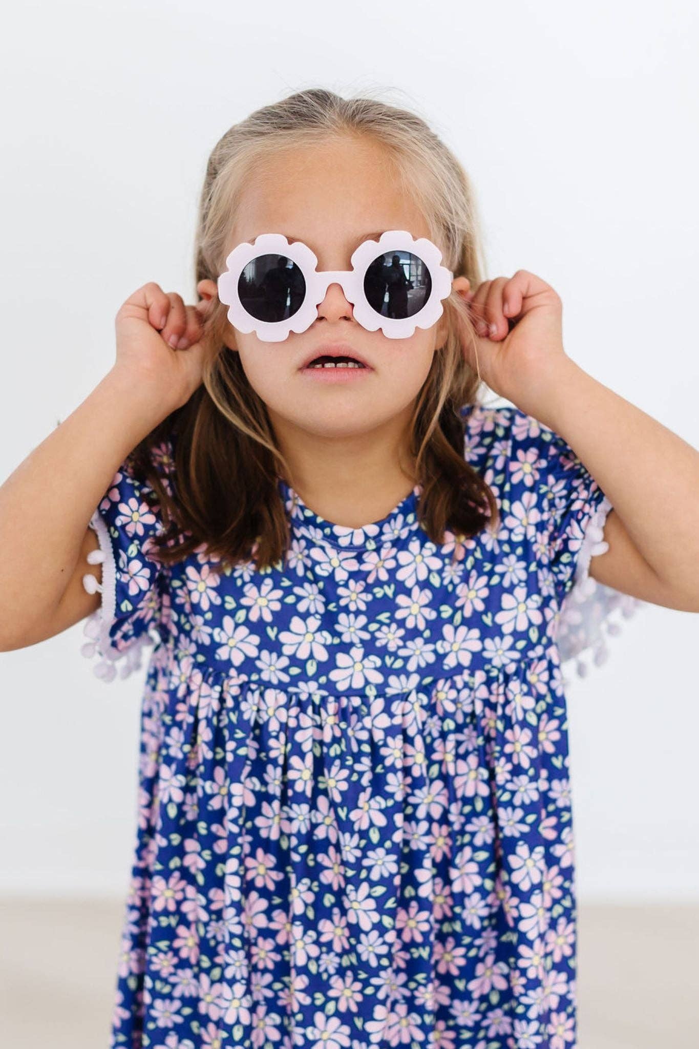 Groovy Sunnies 9510