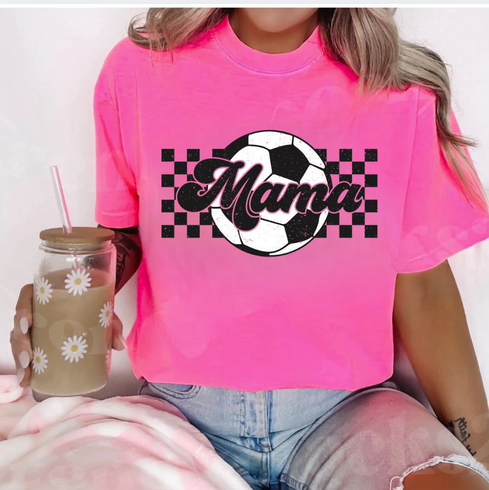 Soccer Mama - T SHIRT - (Gildan)