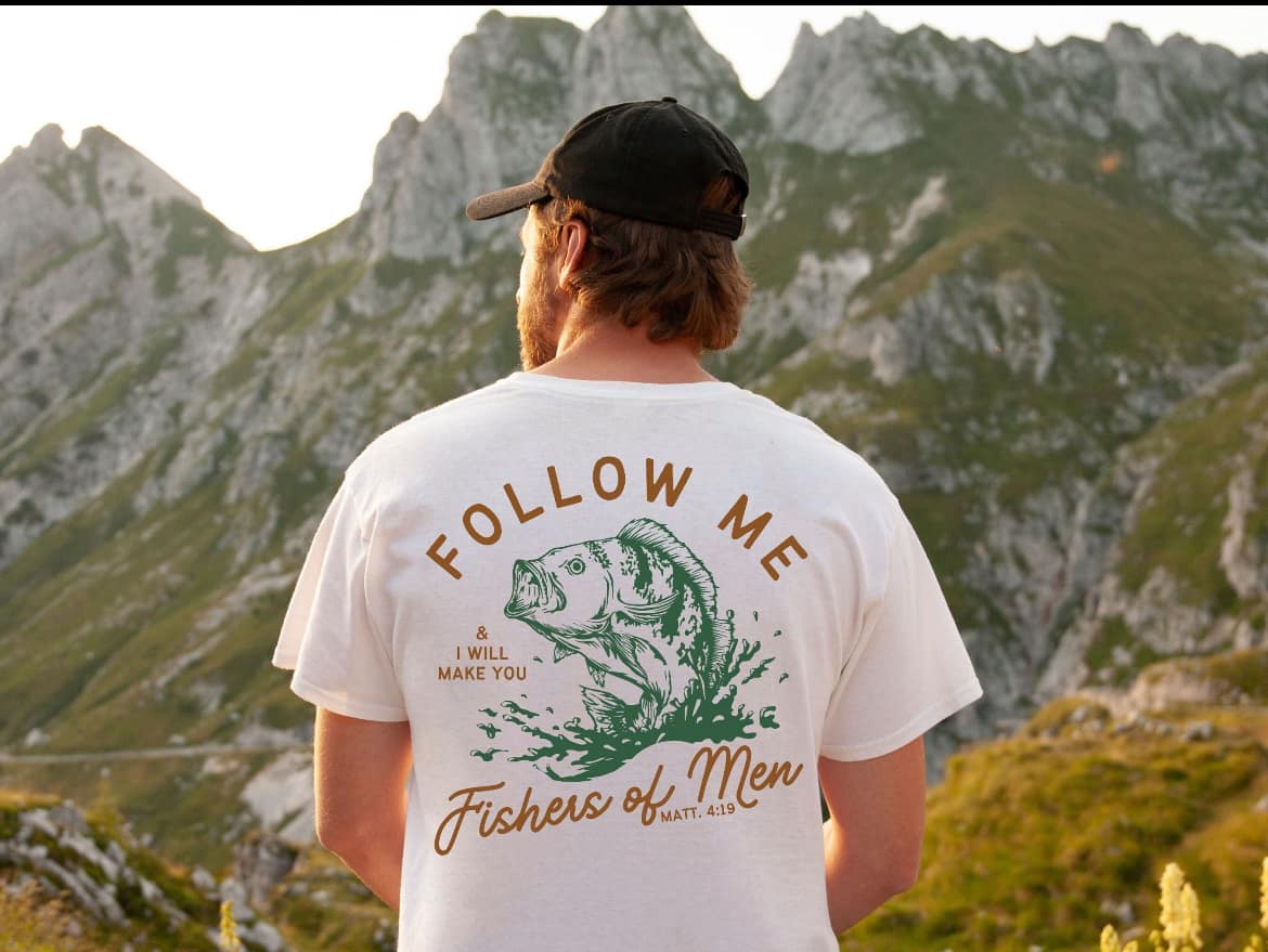 Follow Me.. - T SHIRT - (Gildan)