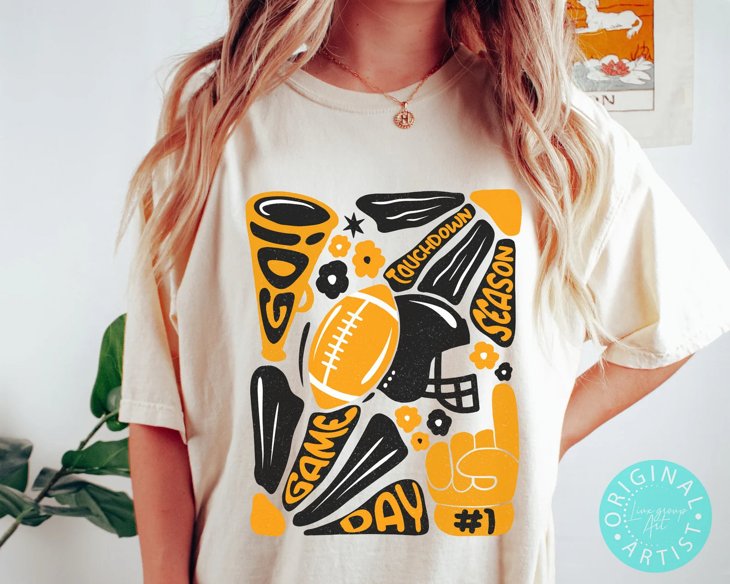 Football-gameday- retro Bulldogs and vidor pirates black and gold -Tshirt