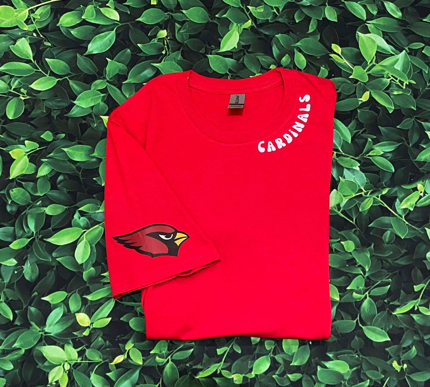 Cardinal tee