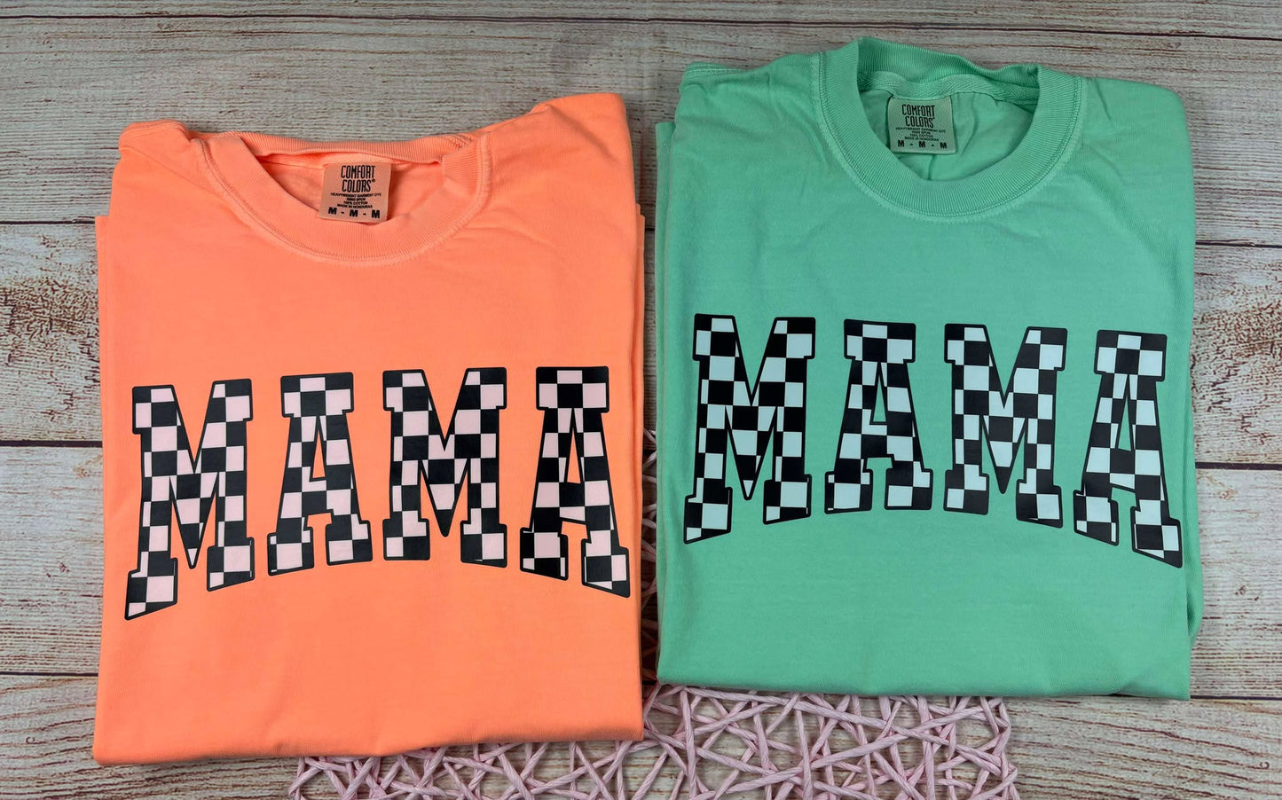 Mama Checkered - LONGSLEEVE - (Jerzee/Gildan)