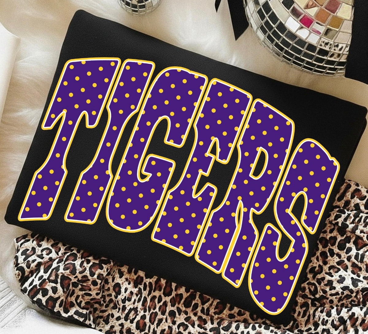 PURPLE POLKA DOT TIGERS 915263 ----- BOXY TEE----- (COMFORT COLOR) 091626KB