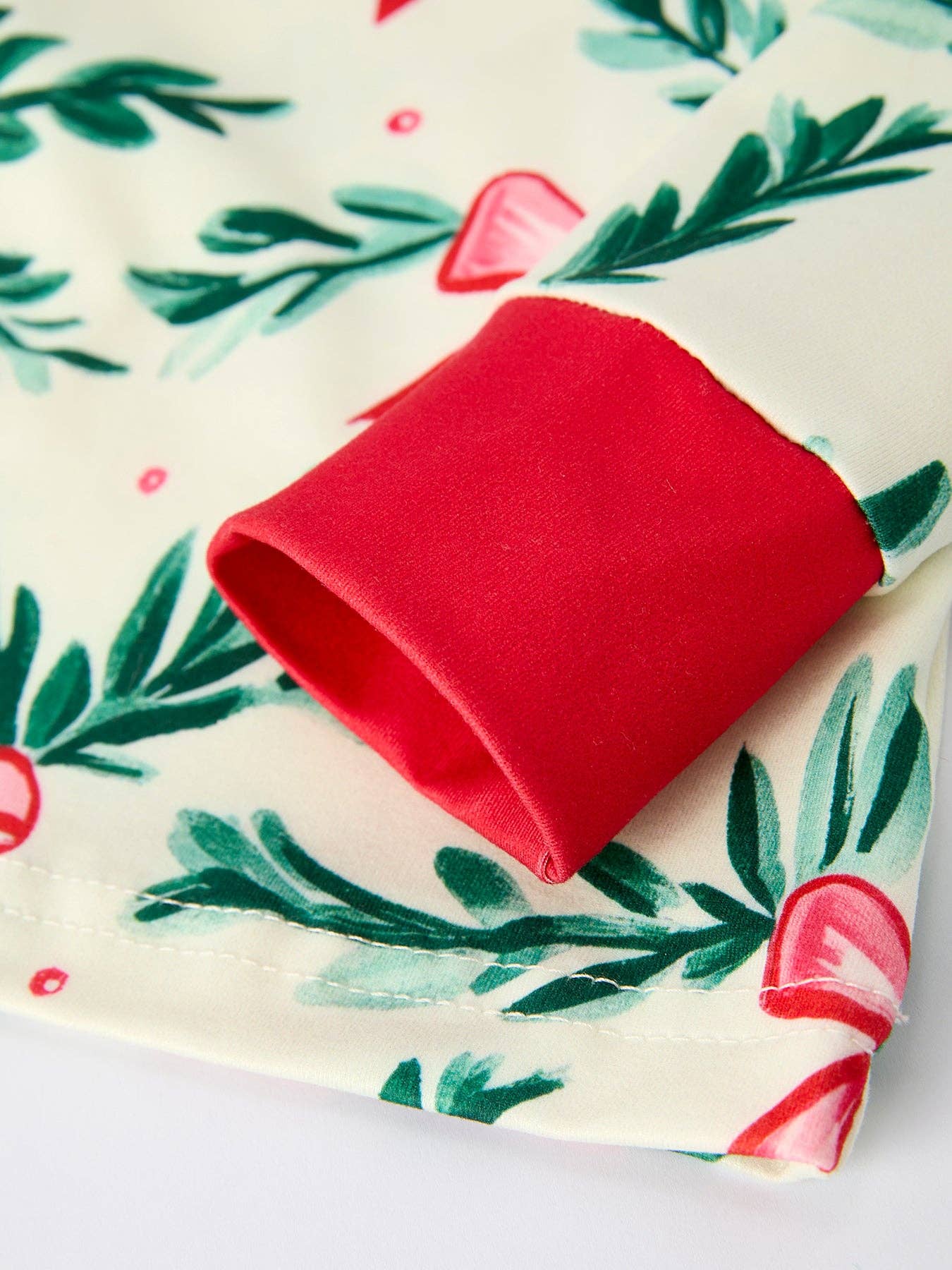 Rylee Faith Designs - Mommy & Me Christmas Bow and Holly Print Pajama Set-112525br