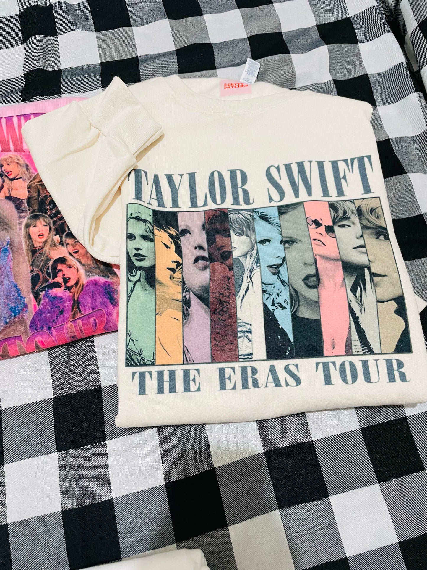 Taylor Swift The Eras tour "all different shades of colors "