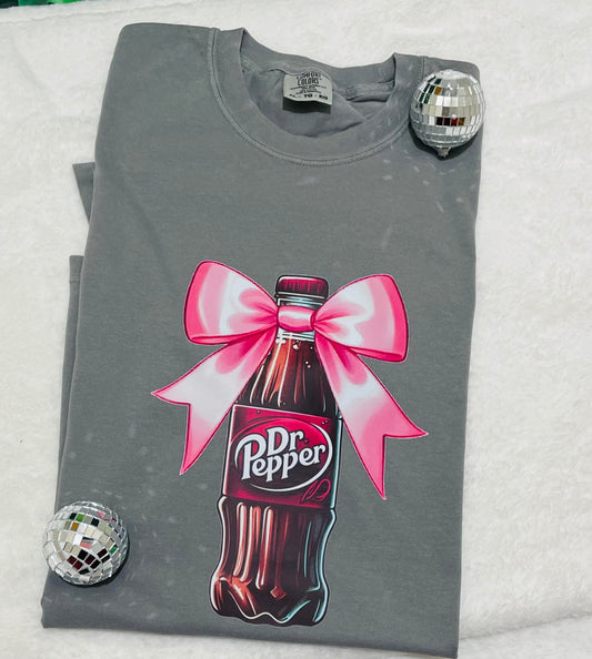 Dr. Pepper and Bows T-SHIRT
