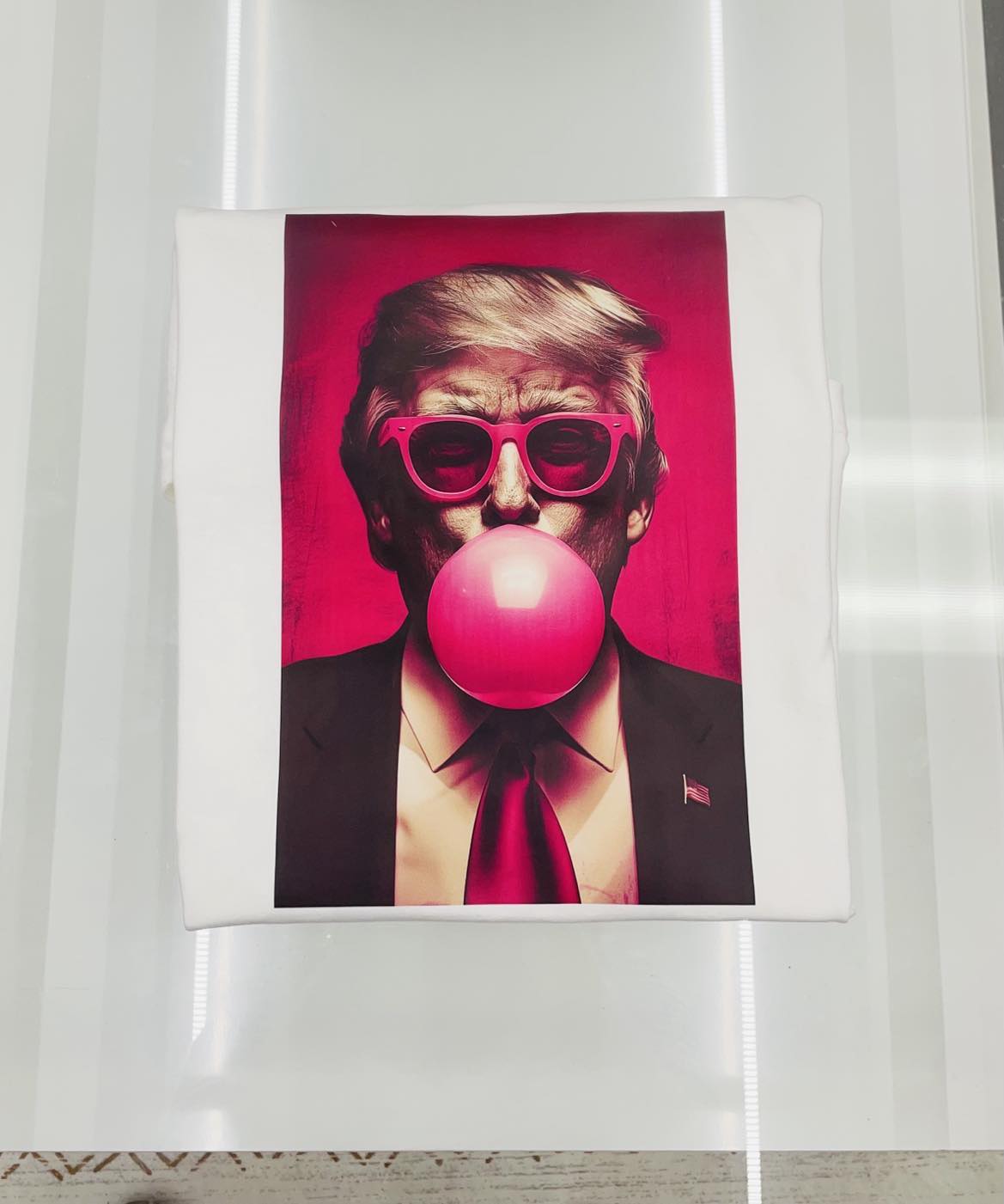 PINK BUBBLEGUM AND TRUMP TEE (cc) (b)