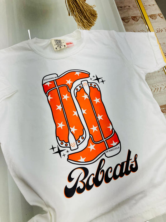 Bobcats boots orange and white T-shirt