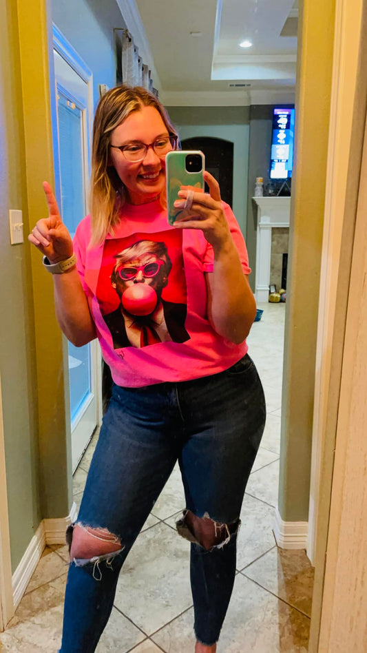 PINK BUBBLEGUM AND TRUMP TEE (cc) (b)