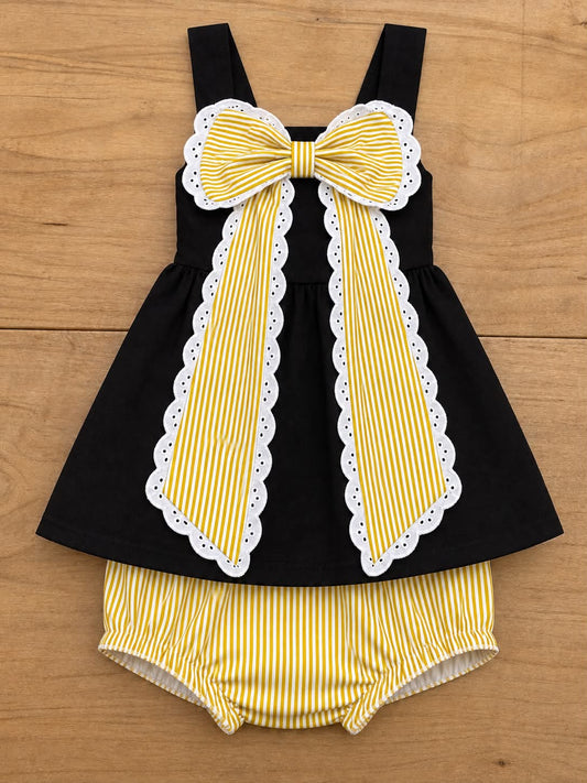 STRIPED BOW BLACK AND GOLD SHORT SET (IN STORE) (TRUSTED)92526MM