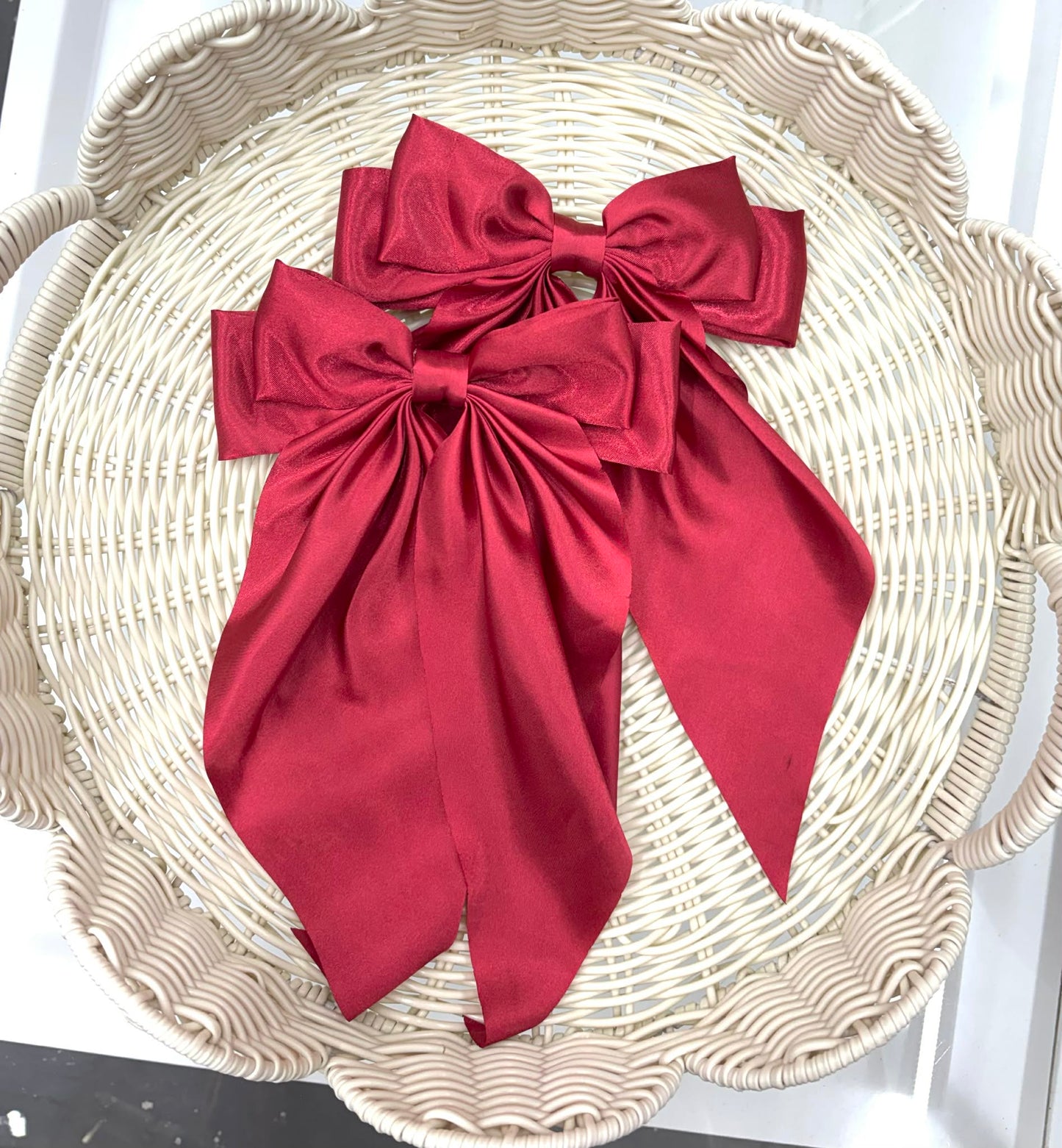 SILKY BOWS 03182026HR1