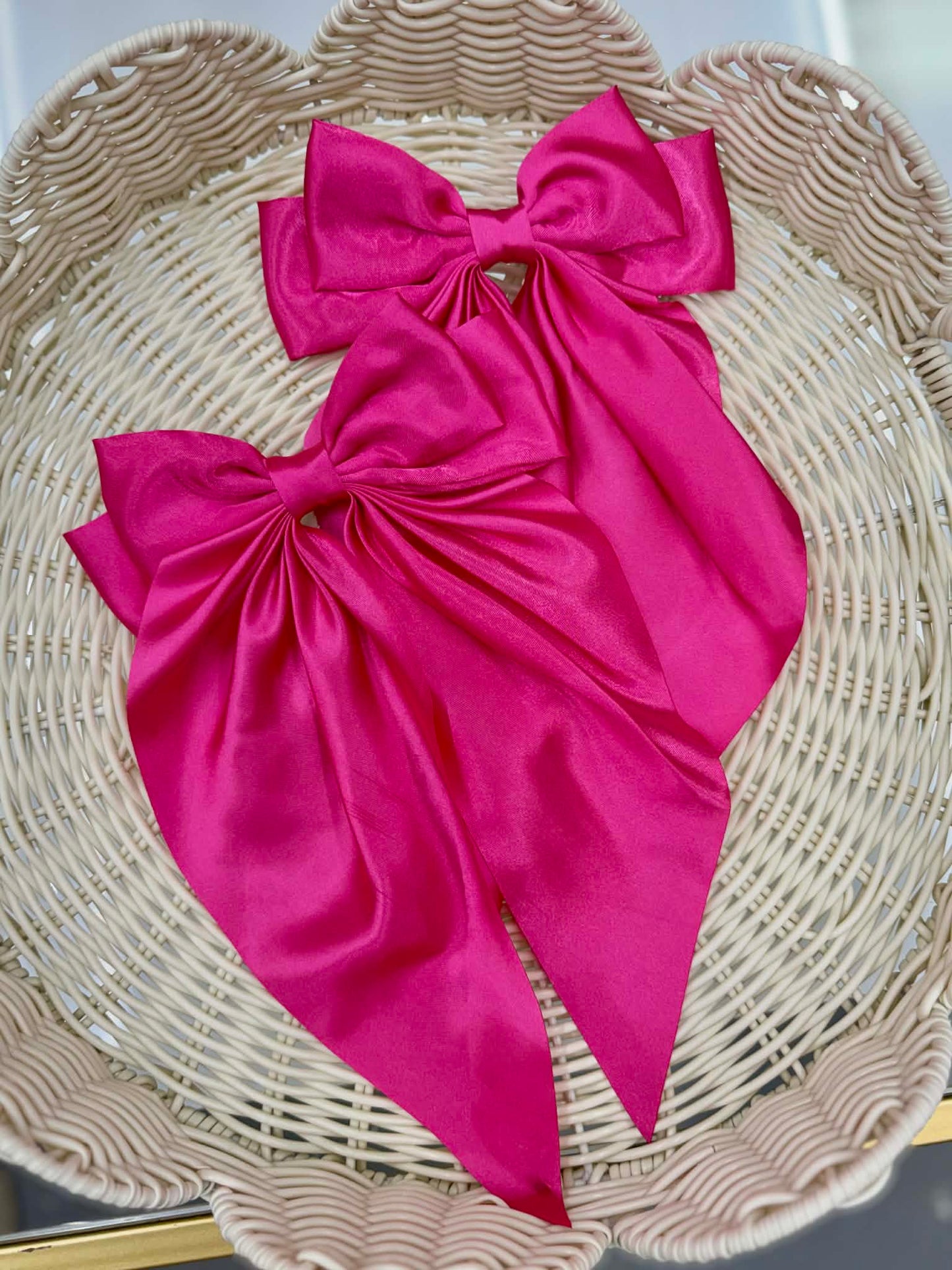 SILKY BOWS 03182026HR1