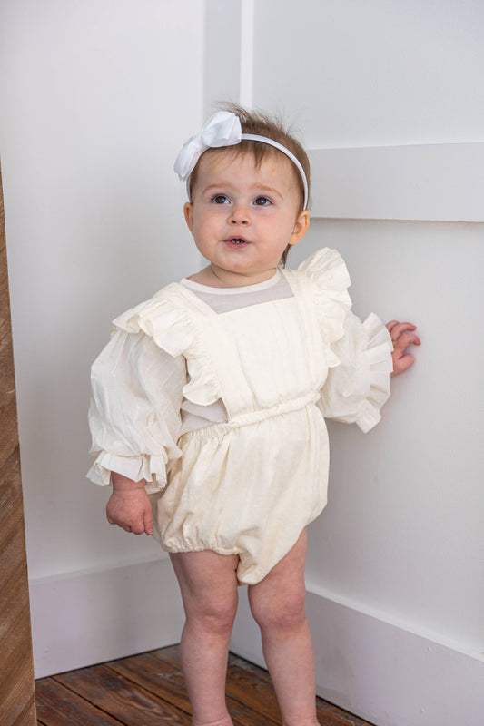 Off-white Corduroy Solid Color Sleeve Ruffled Baby Romper YB2681