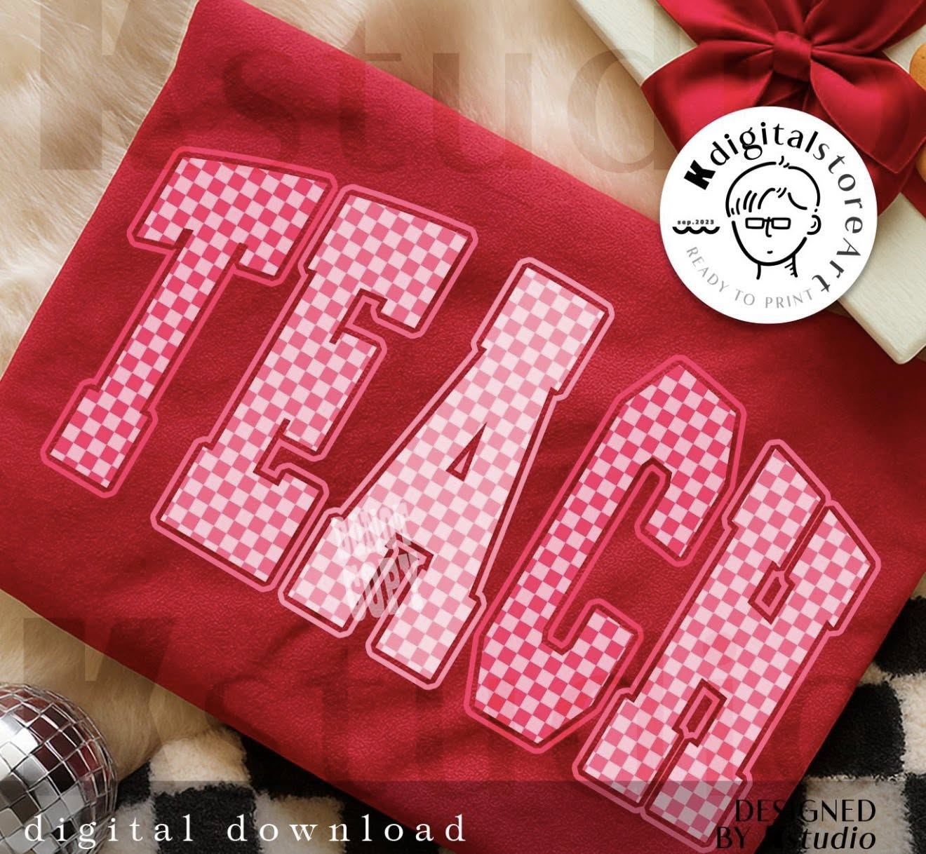 Pink Checkered Teach 🩷 - T SHIRT- (color comfort/ bella)