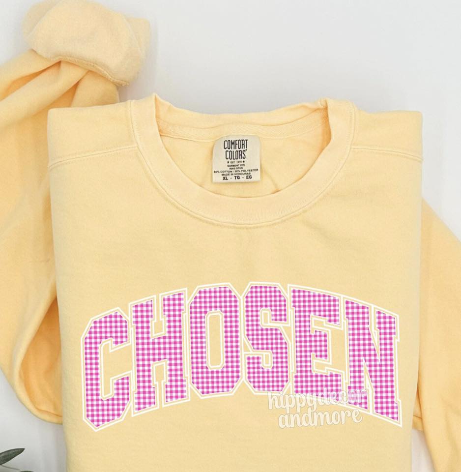 Pink Gingham Chosen 🩷- TSHIRT- (COMFORT COLOR/BELLA)