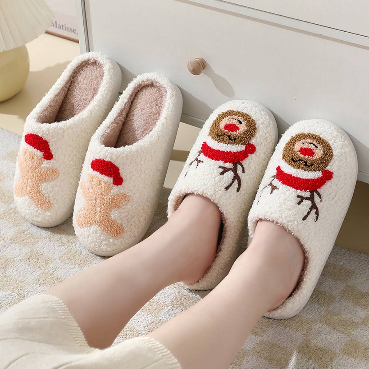 DEER PATTERNED SLIPPERS-120825br
