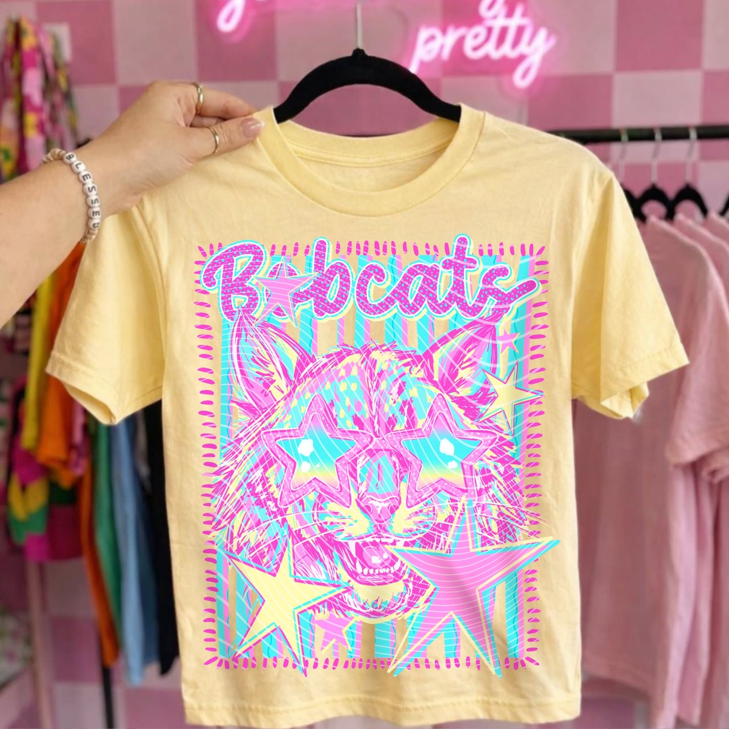 COLORFUL MASCOT BOBCATS-(T-SHIRT)- (COMFORT COLOR/BELLA) 050126br