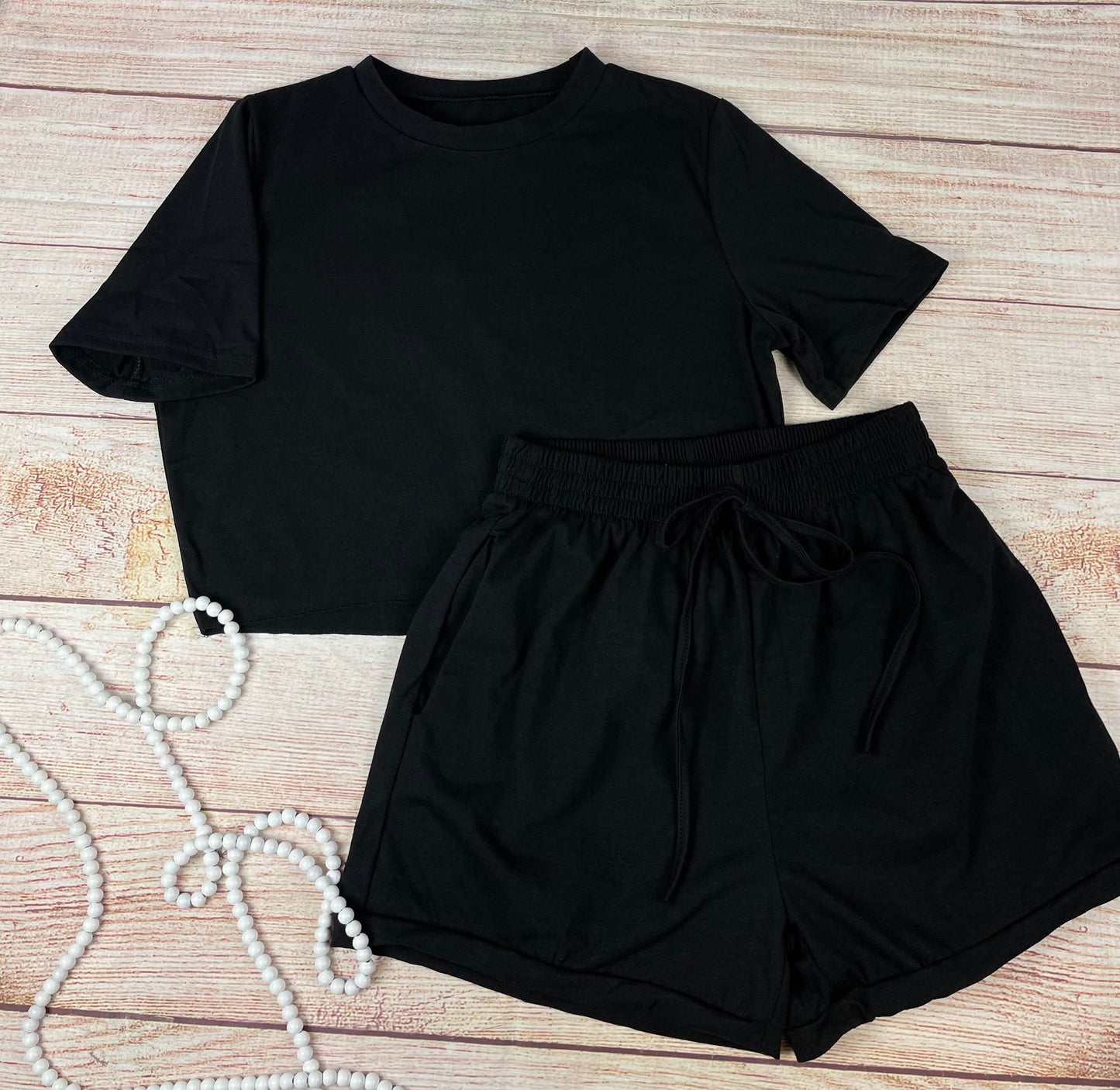 Colorful Women’s Cropped Tee and Drawstring Shorts Set BH89